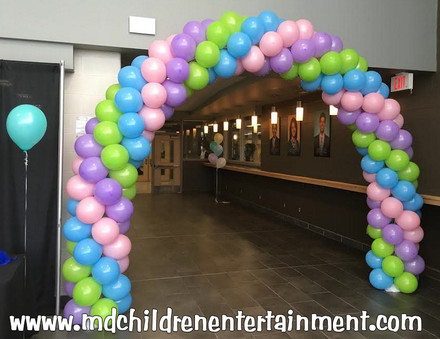 Spiral balloon arches are perfect for graduations, school dances, weddings, birthday parties, baby showers and more. We deliver in Toronto and the gta!