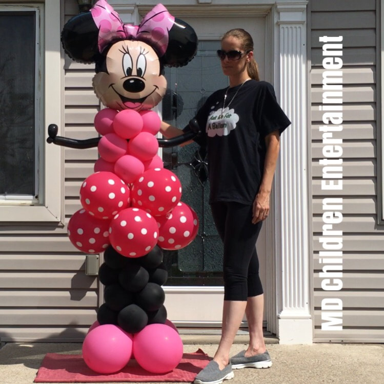 Balloon Minnie Mouse Column. Hire us for kids birthday parties and events in Toronto.